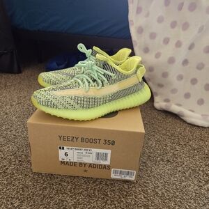 adidas yeezy boost 350 v2 yeezreel reflective glow